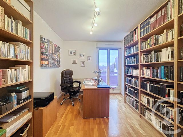 Appartement F5 à vendre - 5 pièces - 122.83 m2 - CHARTRES - 28 - CENTRE - Century 21 Maitrejean Immobilier