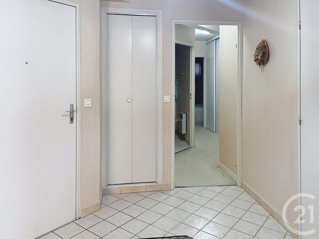 Appartement F2 à vendre - 2 pièces - 69.0 m2 - CHARTRES - 28 - CENTRE - Century 21 Maitrejean Immobilier