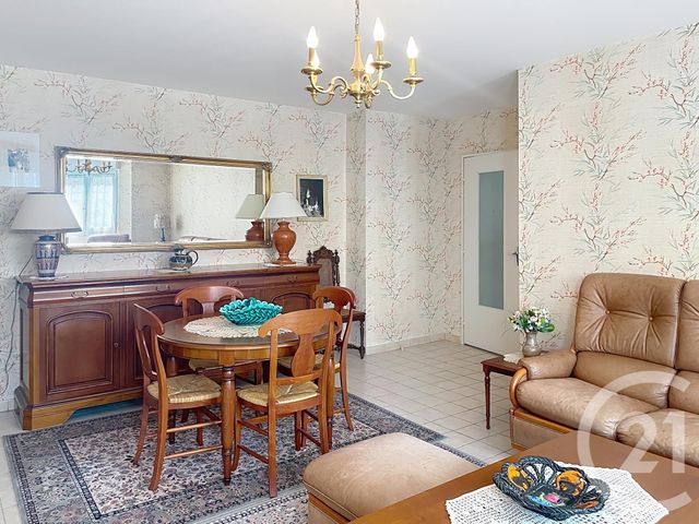 Appartement F2 à vendre - 2 pièces - 69.0 m2 - CHARTRES - 28 - CENTRE - Century 21 Maitrejean Immobilier