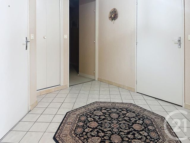 Appartement F2 à vendre - 2 pièces - 69.0 m2 - CHARTRES - 28 - CENTRE - Century 21 Maitrejean Immobilier