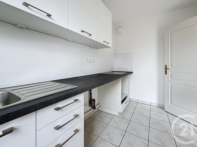 Appartement F3 à vendre - 3 pièces - 65.6 m2 - CHARTRES - 28 - CENTRE - Century 21 Maitrejean Immobilier