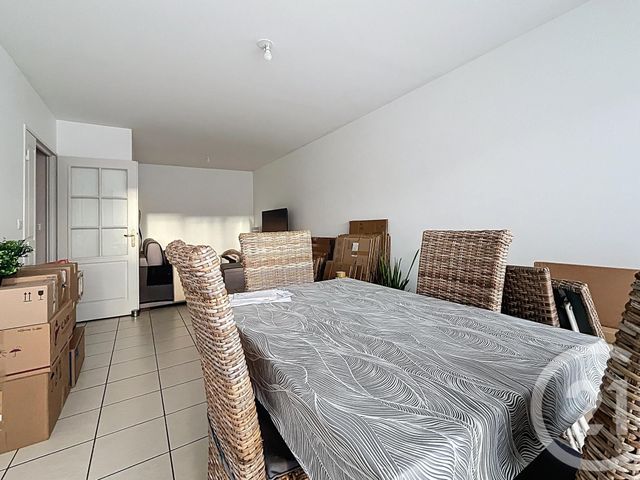 Appartement F3 à vendre - 3 pièces - 65.6 m2 - CHARTRES - 28 - CENTRE - Century 21 Maitrejean Immobilier