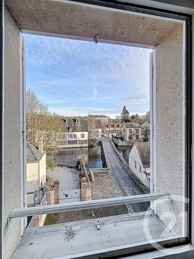 Appartement F2 à vendre - 2 pièces - 39.04 m2 - CHARTRES - 28 - CENTRE - Century 21 Maitrejean Immobilier