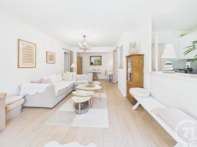 Appartement F3 à vendre - 3 pièces - 68.12 m2 - CHARTRES - 28 - CENTRE - Century 21 Maitrejean Immobilier