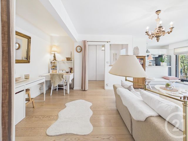 Appartement F3 à vendre - 3 pièces - 68.12 m2 - CHARTRES - 28 - CENTRE - Century 21 Maitrejean Immobilier