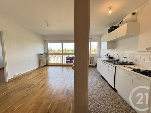 Appartement F2 à vendre - 2 pièces - 44.0 m2 - CHARTRES - 28 - CENTRE - Century 21 Maitrejean Immobilier