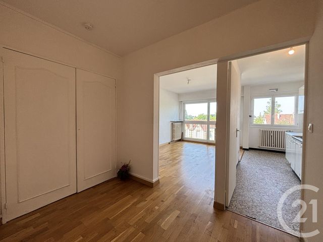 Appartement F2 à vendre - 2 pièces - 44.0 m2 - CHARTRES - 28 - CENTRE - Century 21 Maitrejean Immobilier