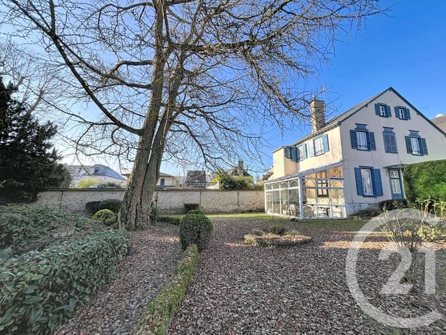 maison à vendre - 8 pièces - 210.0 m2 - CHARTRES - 28 - CENTRE - Century 21 Maitrejean Immobilier