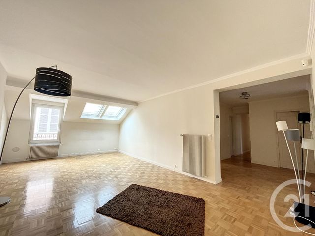 Appartement F5 à vendre - 5 pièces - 108.29 m2 - CHARTRES - 28 - CENTRE - Century 21 Maitrejean Immobilier
