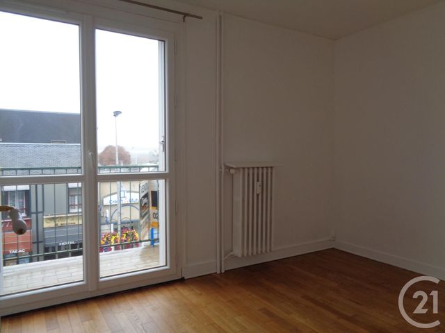 Appartement F2 à vendre - 2 pièces - 38.0 m2 - CHARTRES - 28 - CENTRE - Century 21 Maitrejean Immobilier