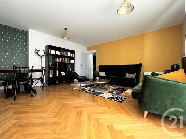 Appartement F4 à vendre - 4 pièces - 81.9 m2 - CHARTRES - 28 - CENTRE - Century 21 Maitrejean Immobilier
