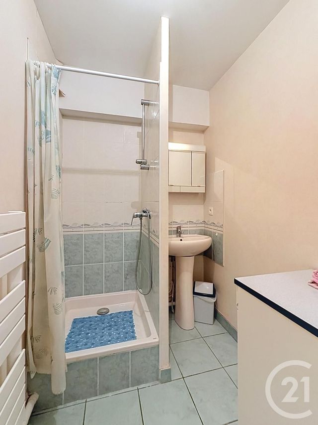 Appartement F4 à vendre - 5 pièces - 91.71 m2 - CHARTRES - 28 - CENTRE - Century 21 Maitrejean Immobilier