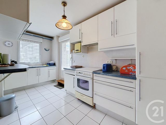 Appartement F4 à vendre - 5 pièces - 91.71 m2 - CHARTRES - 28 - CENTRE - Century 21 Maitrejean Immobilier