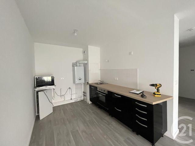 Appartement F1 à louer - 1 pièce - 38.29 m2 - LUCE - 28 - CENTRE - Century 21 Maitrejean Immobilier