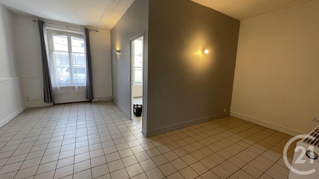 Appartement F2 à louer - 2 pièces - 40.28 m2 - CHARTRES - 28 - CENTRE - Century 21 Maitrejean Immobilier