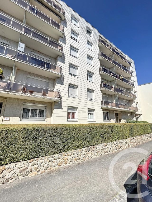 Appartement F4 à vendre - 4 pièces - 82.0 m2 - CHARTRES - 28 - CENTRE - Century 21 Maitrejean Immobilier