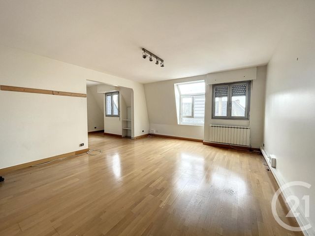 Appartement F5 à vendre - 5 pièces - 100.7 m2 - CHARTRES - 28 - CENTRE - Century 21 Maitrejean Immobilier