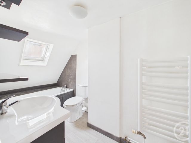 Appartement Duplex à vendre - 2 pièces - 60.0 m2 - CHARTRES - 28 - CENTRE - Century 21 Maitrejean Immobilier