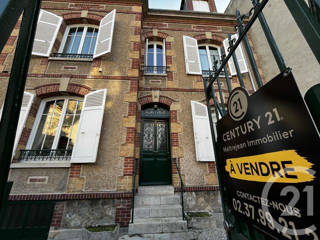 maison à vendre - 9 pièces - 200.0 m2 - CHARTRES - 28 - CENTRE - Century 21 Maitrejean Immobilier