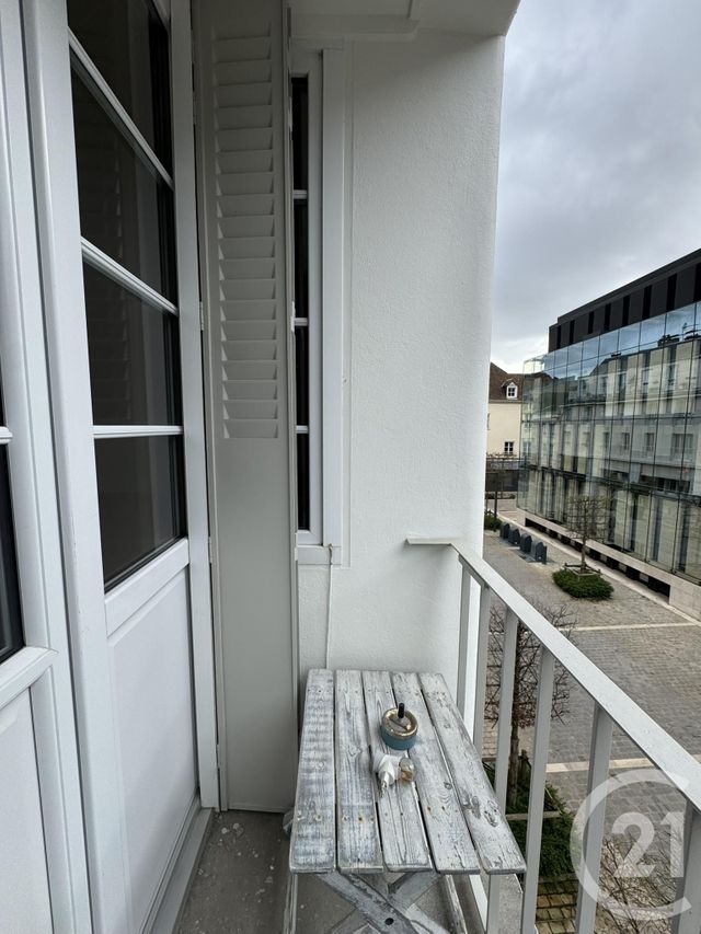 Appartement T2 à louer - 2 pièces - 61.44 m2 - CHARTRES - 28 - CENTRE - Century 21 Maitrejean Immobilier