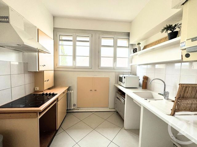 Appartement T2 à louer - 2 pièces - 61.44 m2 - CHARTRES - 28 - CENTRE - Century 21 Maitrejean Immobilier