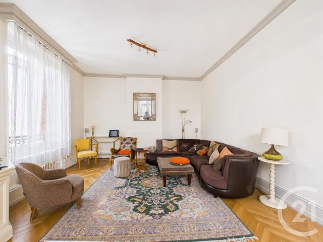 maison à vendre - 8 pièces - 194.0 m2 - CHARTRES - 28 - CENTRE - Century 21 Maitrejean Immobilier