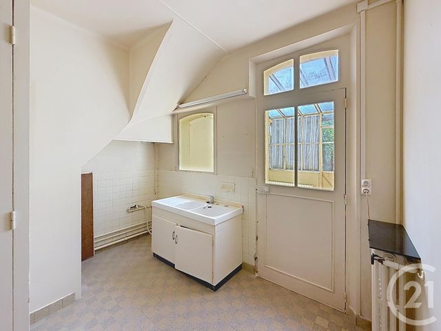 maison à vendre - 3 pièces - 65.8 m2 - CHARTRES - 28 - CENTRE - Century 21 Maitrejean Immobilier