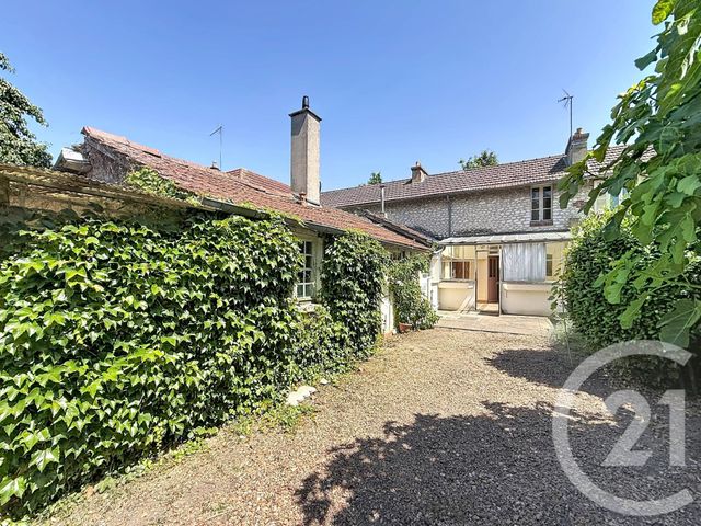 maison à vendre - 3 pièces - 65.8 m2 - CHARTRES - 28 - CENTRE - Century 21 Maitrejean Immobilier