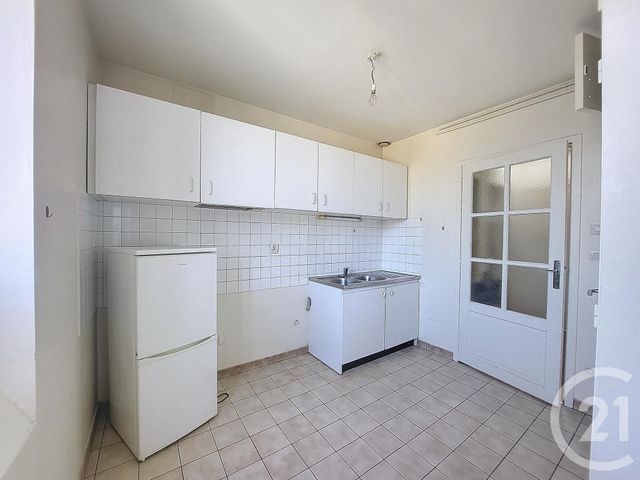 Afficher la photo en grand Appartement F2 à vendre - 2 pièces - 47.0 m2 - CHARTRES - 28 - CENTRE - Century 21 Maitrejean Immobilier