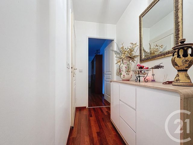 Afficher la photo en grand Appartement F2 à vendre - 2 pièces - 45.0 m2 - CHARTRES - 28 - CENTRE - Century 21 Maitrejean Immobilier