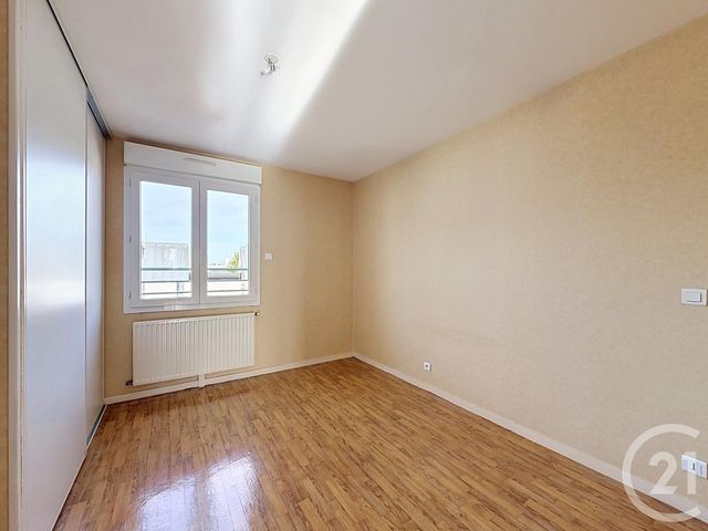 Appartement F4 à vendre - 5 pièces - 102.0 m2 - CHARTRES - 28 - CENTRE - Century 21 Maitrejean Immobilier