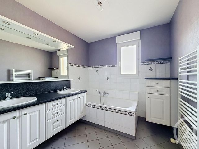Appartement F4 à vendre - 5 pièces - 102.0 m2 - CHARTRES - 28 - CENTRE - Century 21 Maitrejean Immobilier
