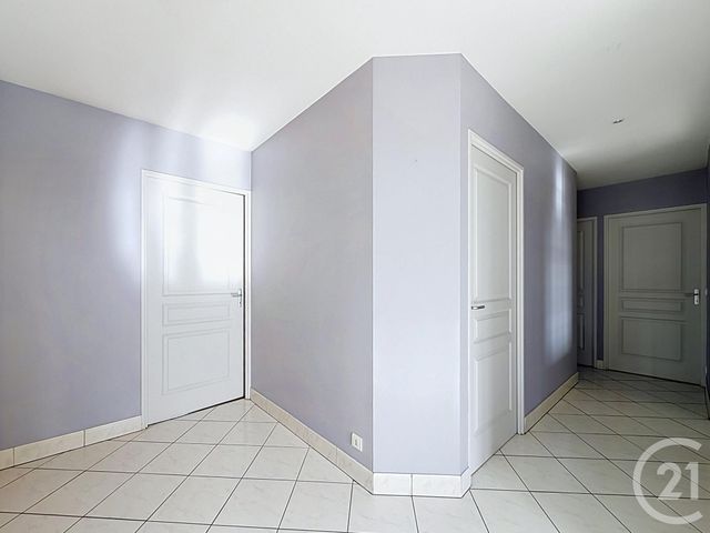 Appartement F4 à vendre - 5 pièces - 102.0 m2 - CHARTRES - 28 - CENTRE - Century 21 Maitrejean Immobilier