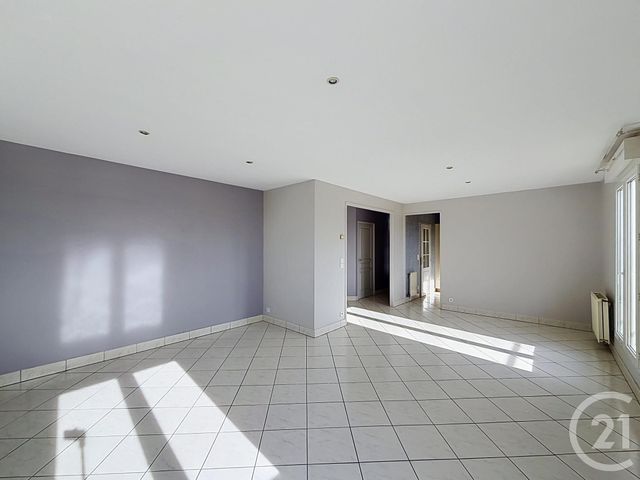 Appartement F4 à vendre - 5 pièces - 102.0 m2 - CHARTRES - 28 - CENTRE - Century 21 Maitrejean Immobilier