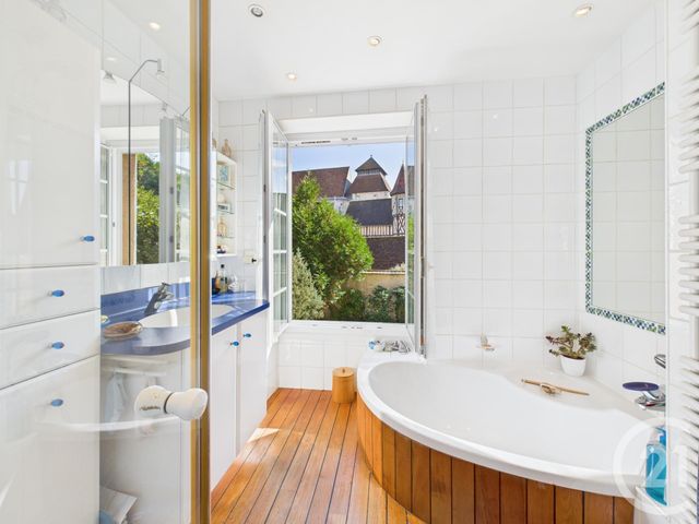 maison à vendre - 9 pièces - 255.0 m2 - CHARTRES - 28 - CENTRE - Century 21 Maitrejean Immobilier