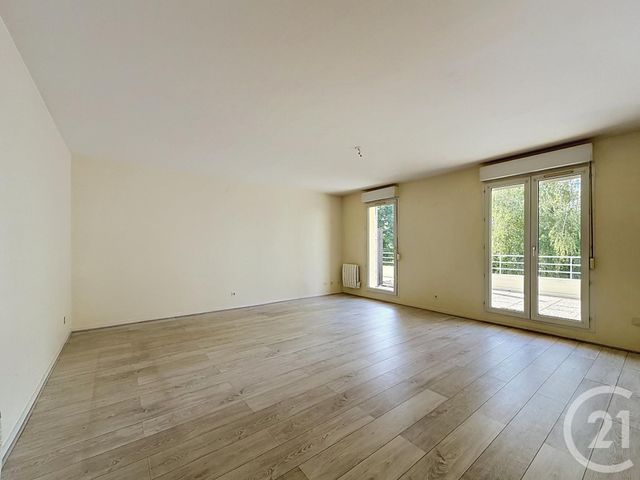Appartement F4 à vendre - 4 pièces - 83.3 m2 - CHARTRES - 28 - CENTRE - Century 21 Maitrejean Immobilier