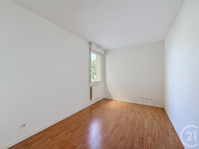 Appartement F4 à vendre - 4 pièces - 83.3 m2 - CHARTRES - 28 - CENTRE - Century 21 Maitrejean Immobilier