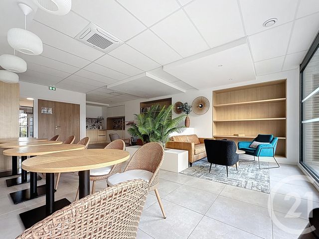 Appartement Studio à vendre - 1 pièce - 32.0 m2 - CHARTRES - 28 - CENTRE - Century 21 Maitrejean Immobilier