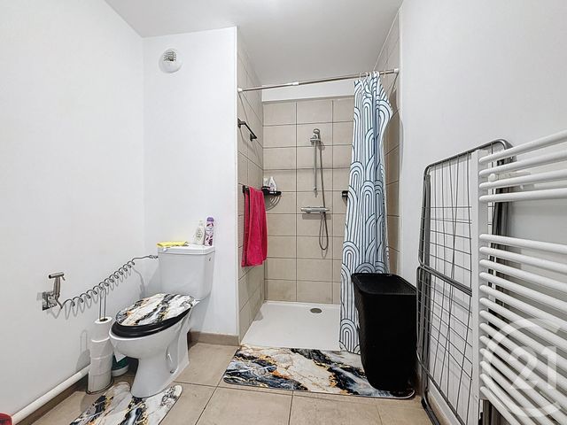 Appartement Studio à vendre - 1 pièce - 32.0 m2 - CHARTRES - 28 - CENTRE - Century 21 Maitrejean Immobilier