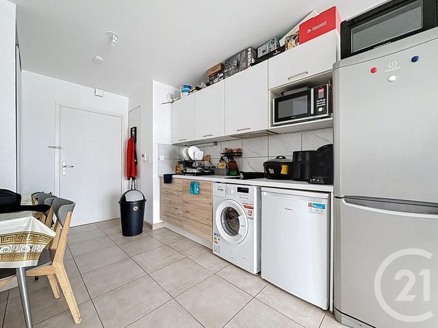 Appartement Studio à vendre - 1 pièce - 32.0 m2 - CHARTRES - 28 - CENTRE - Century 21 Maitrejean Immobilier