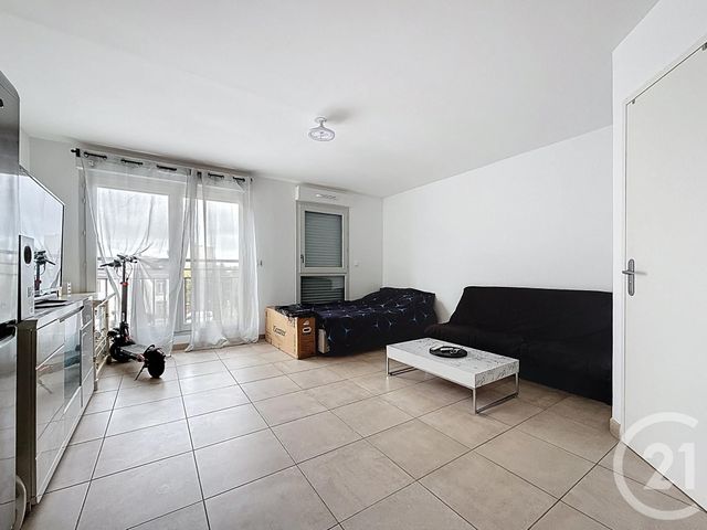 Appartement Studio à vendre - 1 pièce - 32.0 m2 - CHARTRES - 28 - CENTRE - Century 21 Maitrejean Immobilier