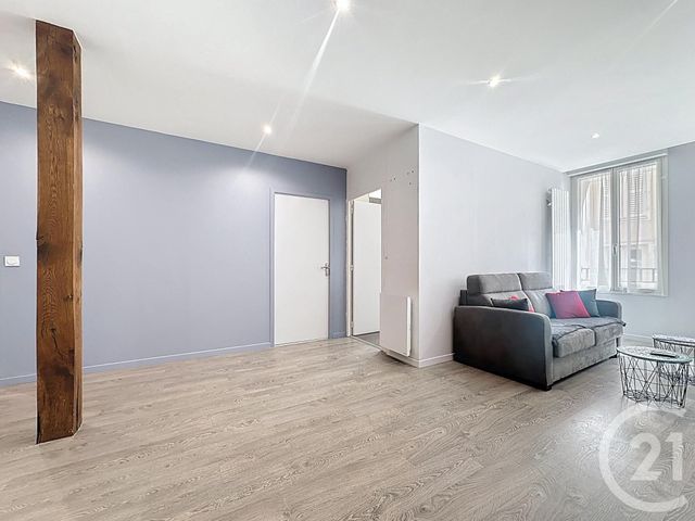 Appartement T2 à vendre - 2 pièces - 59.69 m2 - CHARTRES - 28 - CENTRE - Century 21 Maitrejean Immobilier