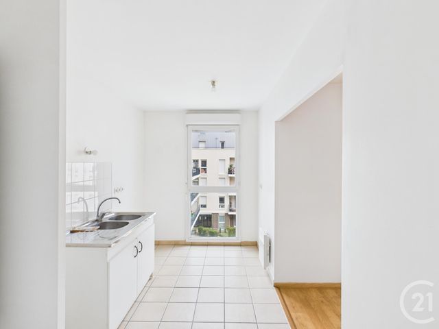 Appartement T3 à vendre - 3 pièces - 67.83 m2 - CHARTRES - 28 - CENTRE - Century 21 Maitrejean Immobilier