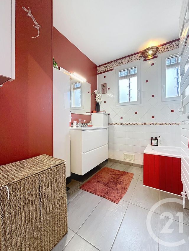 maison à vendre - 6 pièces - 116.7 m2 - CHAMPHOL - 28 - CENTRE - Century 21 Maitrejean Immobilier