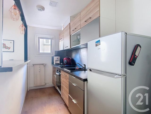 Appartement F1 bis à vendre - 2 pièces - 37.15 m2 - CHARTRES - 28 - CENTRE - Century 21 Maitrejean Immobilier