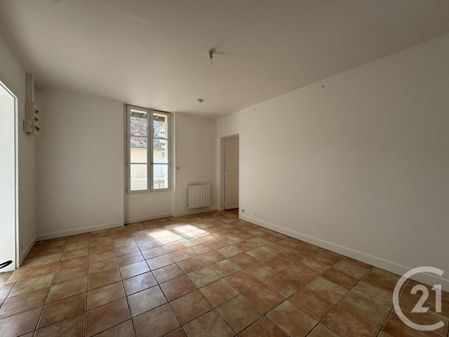 Appartement F2 à louer - 2 pièces - 44.84 m2 - CHARTRES - 28 - CENTRE - Century 21 Maitrejean Immobilier