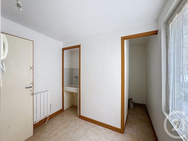 Afficher la photo en grand Appartement F1 à vendre - 2 pièces - 38.79 m2 - CHARTRES - 28 - CENTRE - Century 21 Maitrejean Immobilier