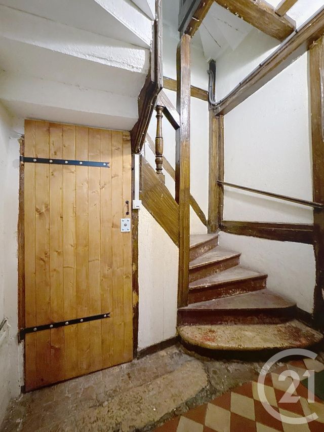 Afficher la photo en grand Appartement F1 à vendre - 2 pièces - 38.79 m2 - CHARTRES - 28 - CENTRE - Century 21 Maitrejean Immobilier
