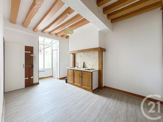 Afficher la photo en grand Appartement F1 à vendre - 2 pièces - 38.79 m2 - CHARTRES - 28 - CENTRE - Century 21 Maitrejean Immobilier