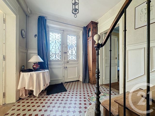 maison à vendre - 8 pièces - 246.1 m2 - CHARTRES - 28 - CENTRE - Century 21 Maitrejean Immobilier